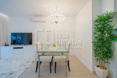 Apartamento T2 para Venda em Carnaxide e Queijas