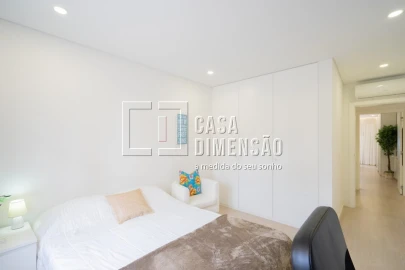 Apartamento T2 para Venda em Carnaxide e Queijas