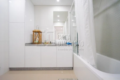 Apartamento T2 para Venda em Carnaxide e Queijas