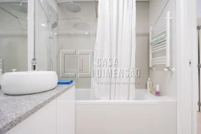 Apartamento T2 para Venda em Carnaxide e Queijas