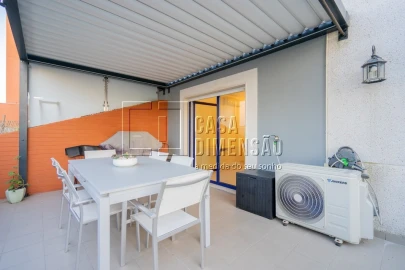 Apartamento T2 para Venda em Carnaxide e Queijas