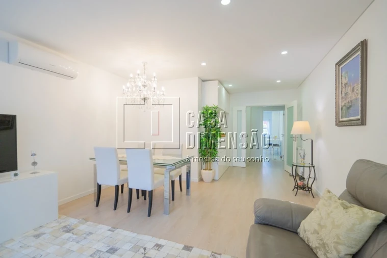 Apartamento T2 para Venda em Carnaxide e Queijas Foto 13