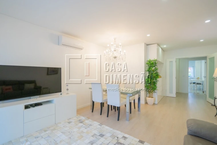 Apartamento T2 para Venda em Carnaxide e Queijas Foto 14