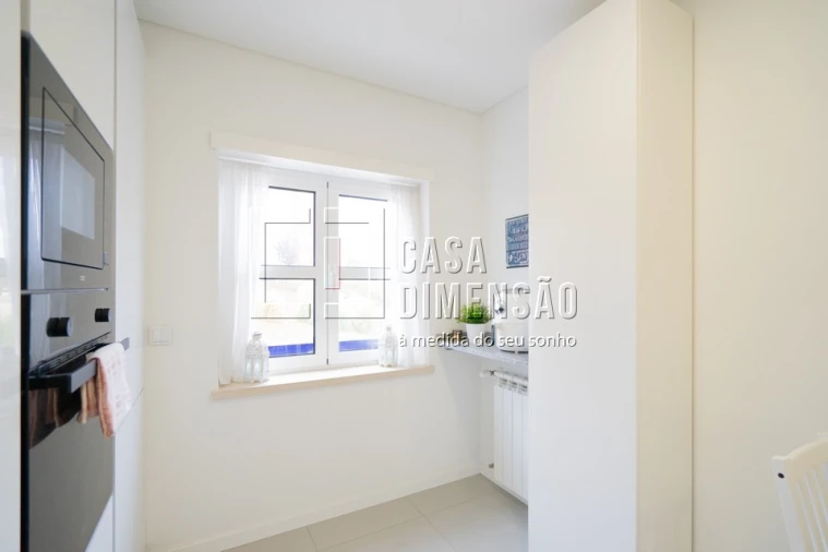 Apartamento T2 para Venda em Carnaxide e Queijas Foto 37