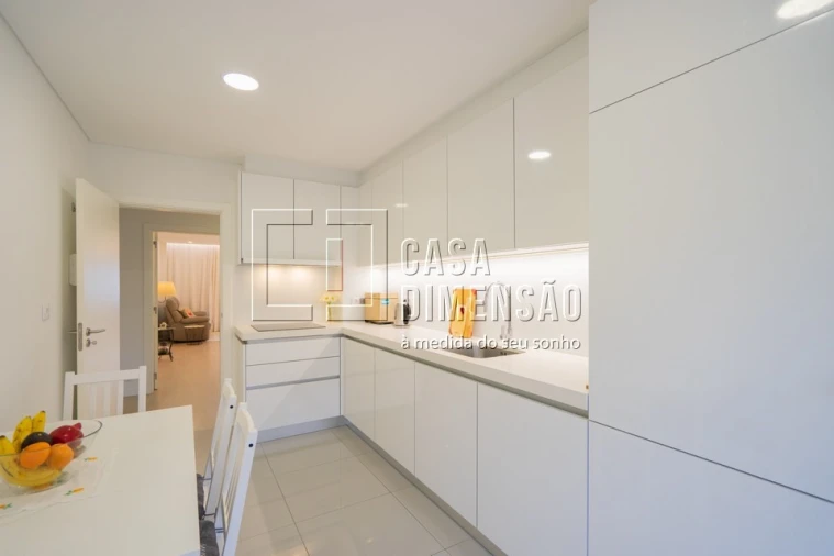 Apartamento T2 para Venda em Carnaxide e Queijas Foto 42
