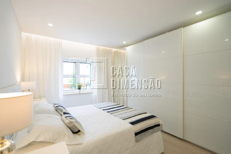 Apartamento T2 para Venda em Carnaxide e Queijas Foto 47