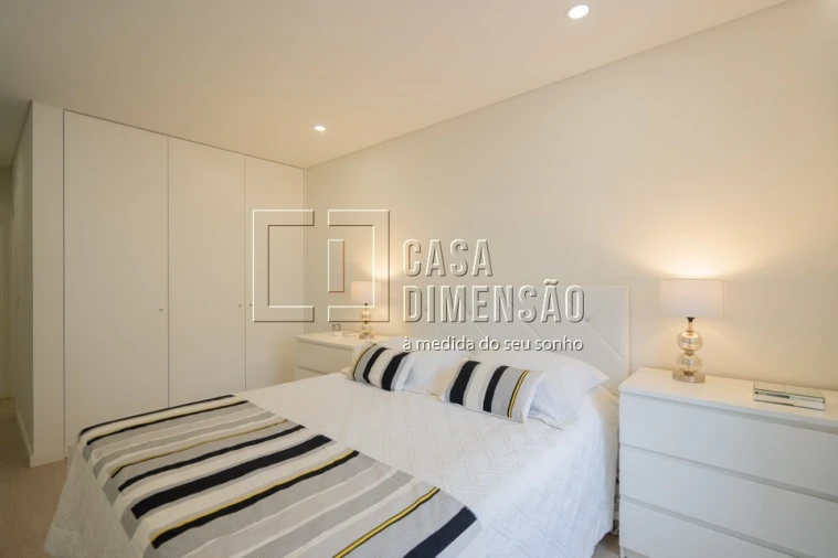Apartamento T2 para Venda em Carnaxide e Queijas Foto 51