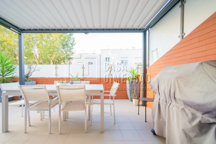 Apartamento T2 para Venda em Carnaxide e Queijas Foto 68