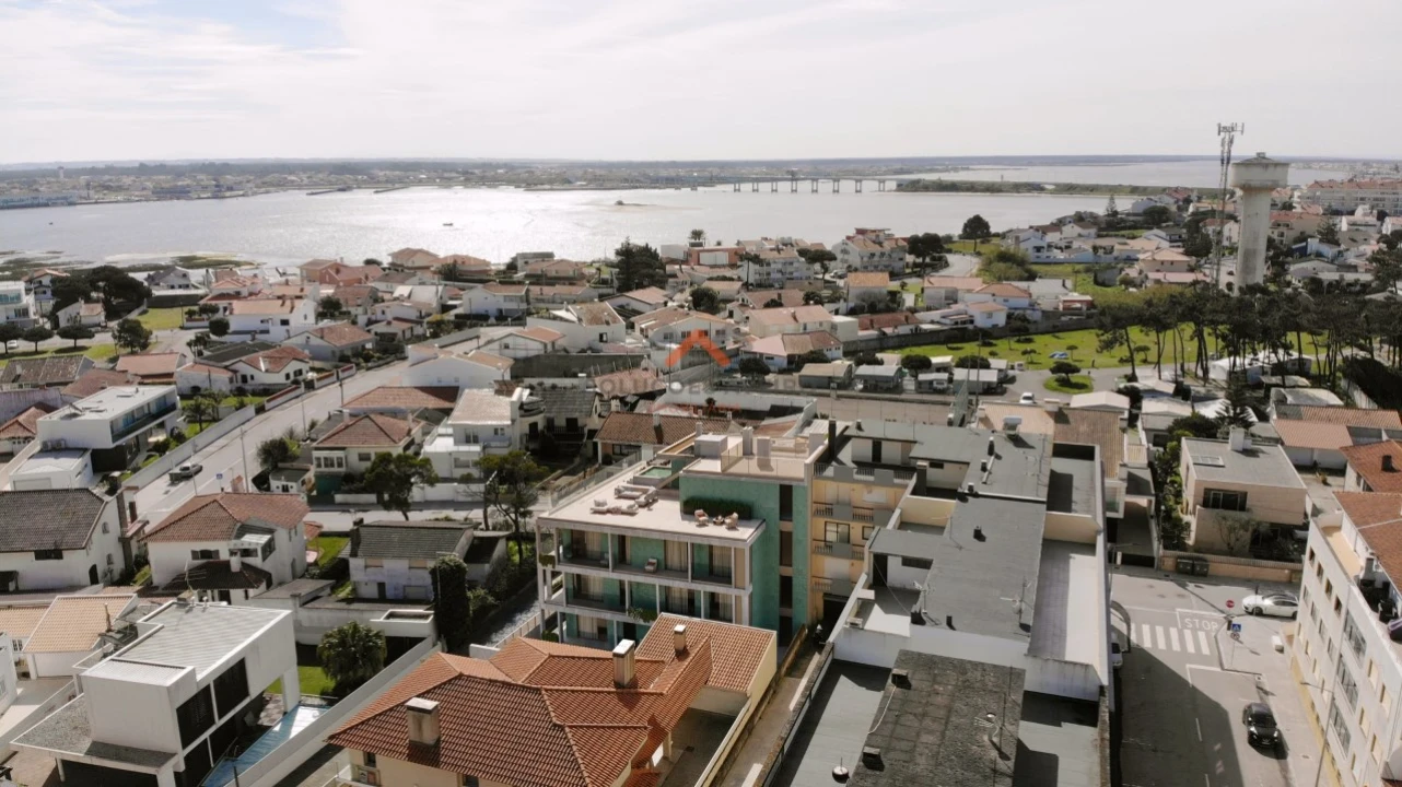 Apartamento T4 para Venda em Gafanha da Nazaré Foto 13