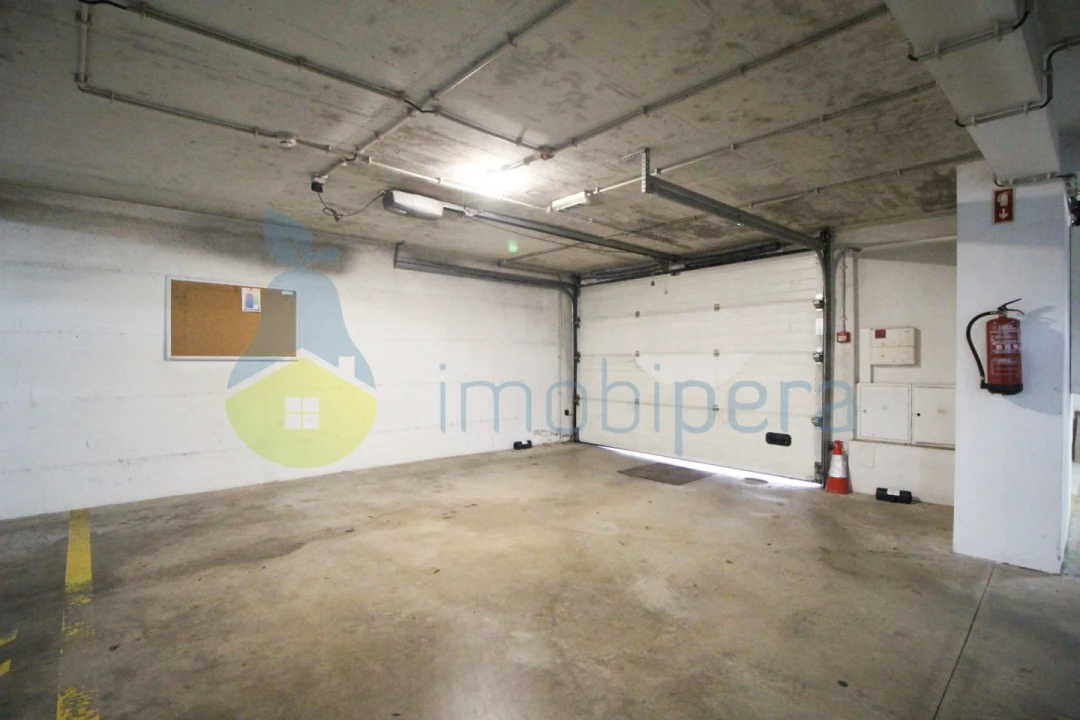 Moradia T3 para Venda em Ferreiras Foto 36