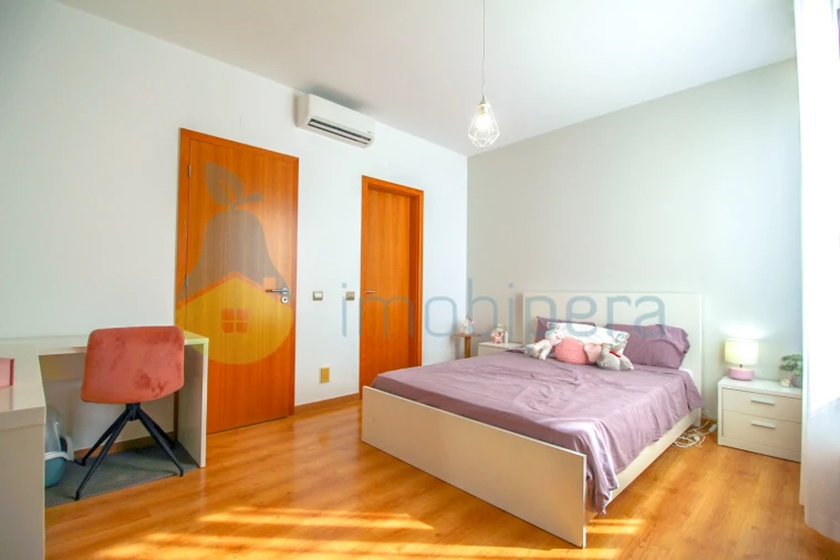 Moradia T3 para Venda em Ferreiras Foto 17