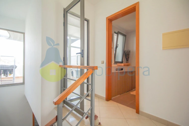 Moradia T3 para Venda em Ferreiras Foto 25