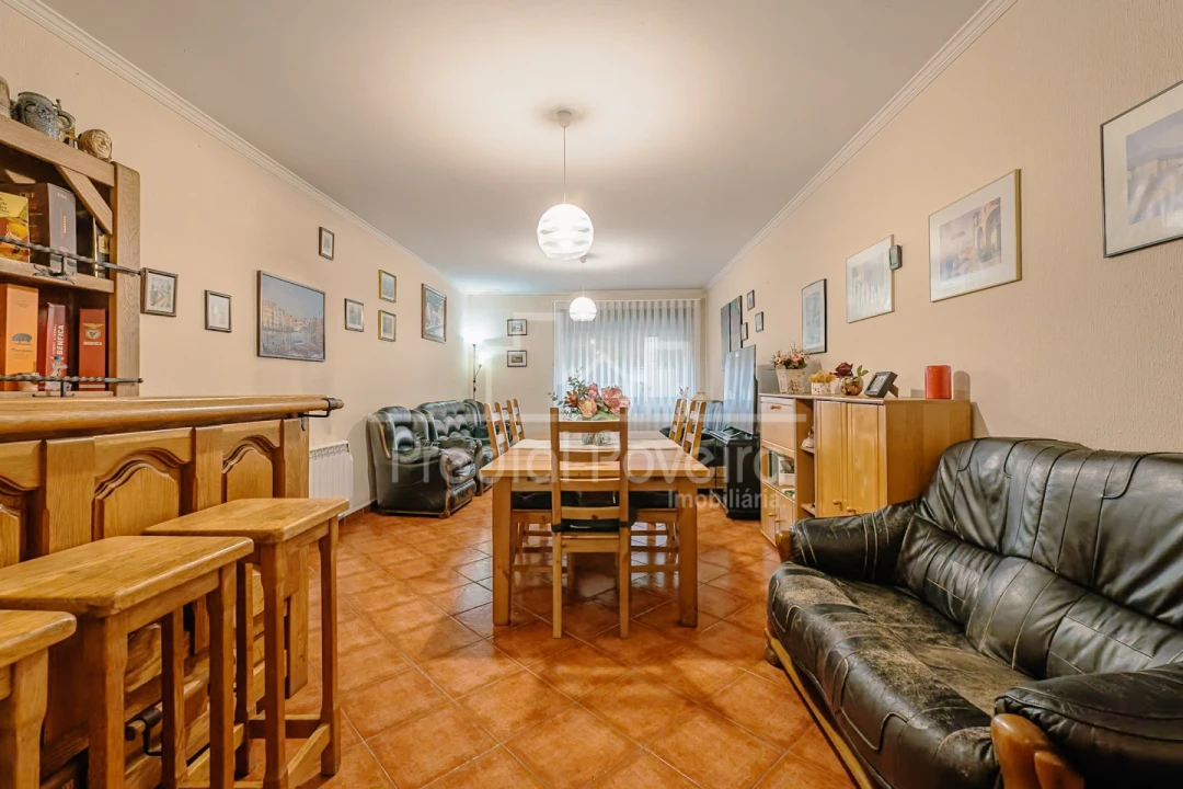 Apartamento T2 para Venda em Aver-O-Mar, Amorim e Terroso Foto 2