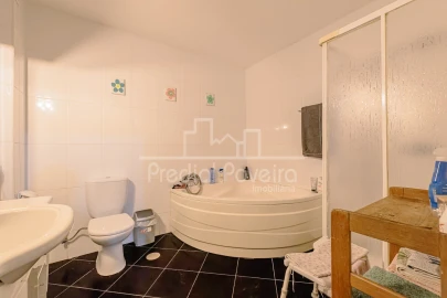 Apartamento T2 para Venda em Aver-O-Mar, Amorim e Terroso
