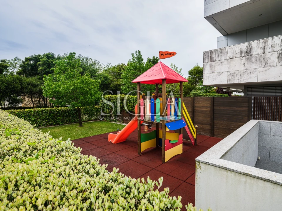 Apartamento T3 para Arrendamento em Arcozelo Foto 20