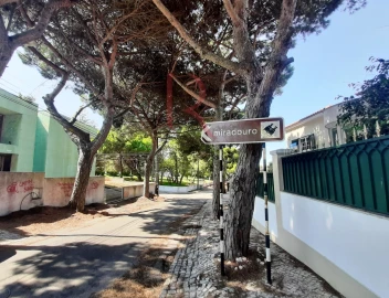 Moradia T3 para Venda em Caparica e Trafaria
