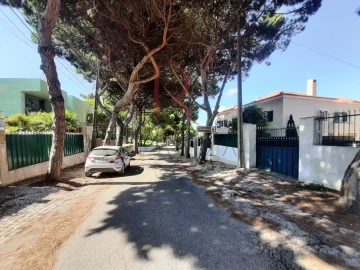 Moradia T3 para Venda em Caparica e Trafaria