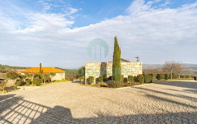 Quinta T6 para Venda em Redondelo Foto 1