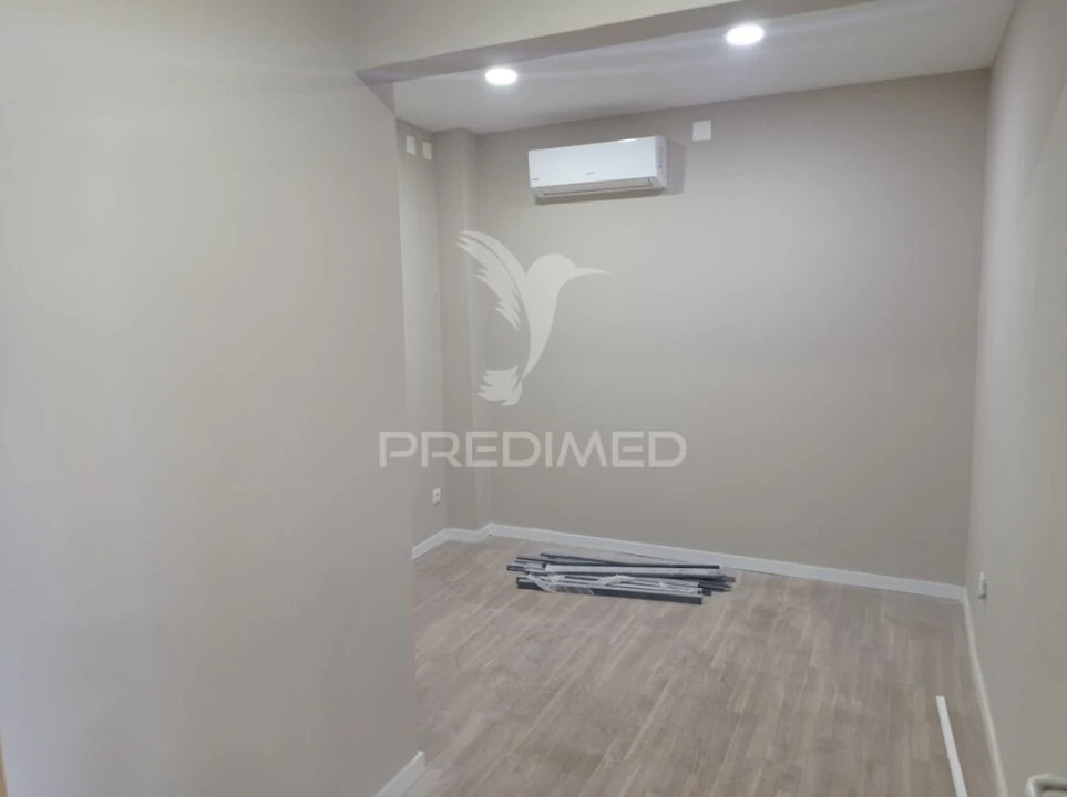 Prédio para Venda em Montargil Foto 13