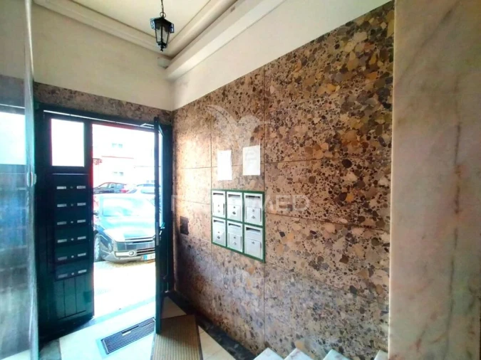 Apartamento T2 para Venda em Alfragide Foto 2