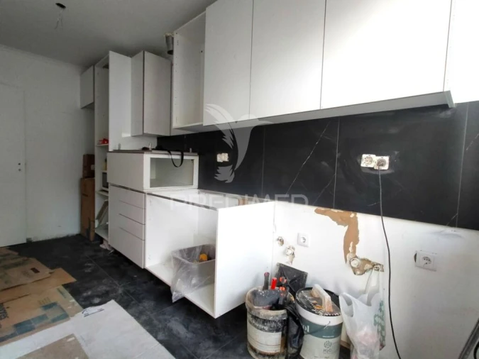 Apartamento T2 para Venda em Alfragide Foto 9