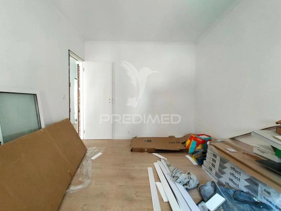 Apartamento T2 para Venda em Alfragide Foto 14