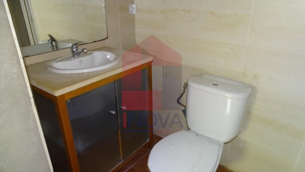 Moradia T1 para Venda em Sande, Vilarinho, Barros e Gomide Foto 10