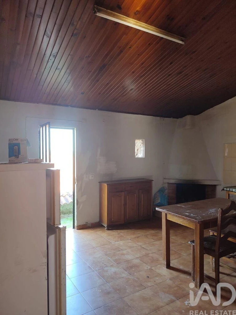 Moradia T2 para Venda em Midões Foto 6