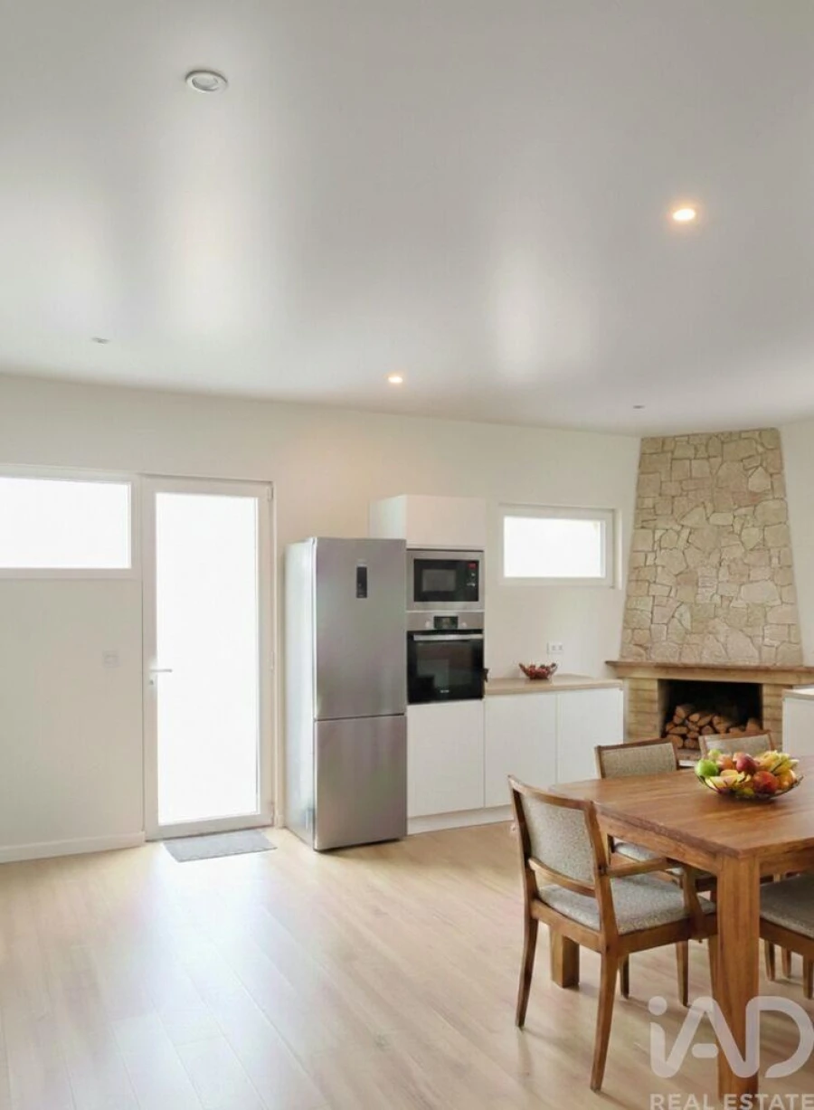 Moradia T2 para Venda em Midões Foto 5