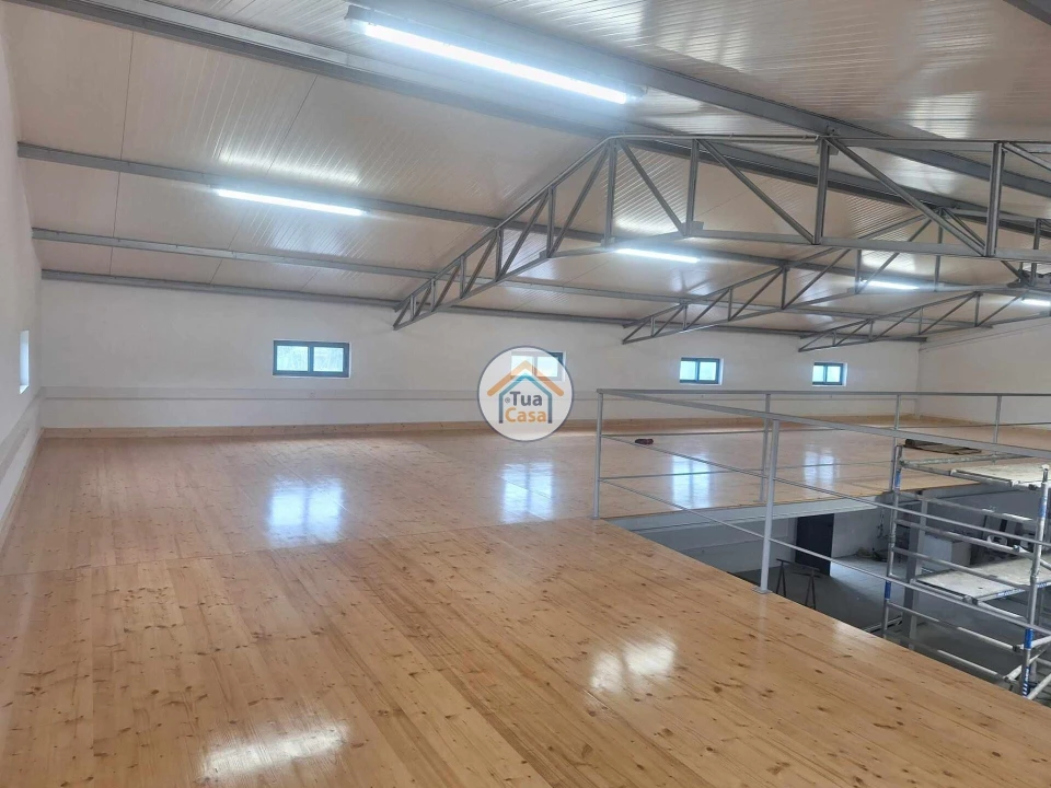 Armazém para Arrendamento em Faro (Sé e São Pedro) Foto 1