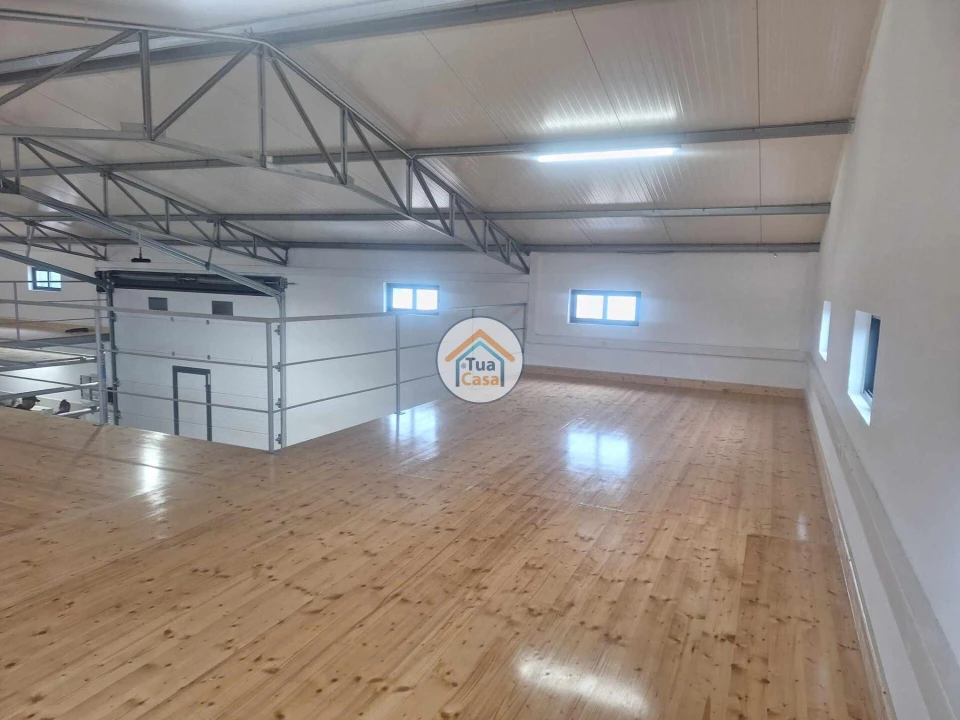 Armazém para Arrendamento em Faro (Sé e São Pedro) Foto 2