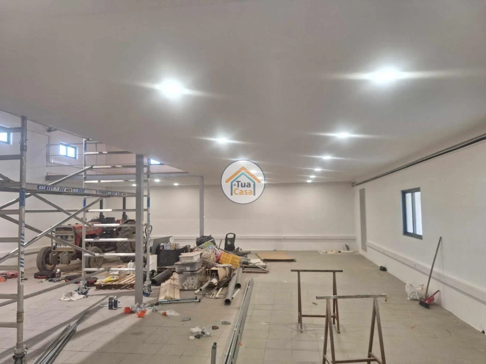 Armazém para Arrendamento em Faro (Sé e São Pedro) Foto 9