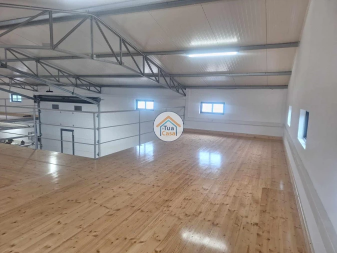 Armazém para Arrendamento em Faro (Sé e São Pedro) Foto 2