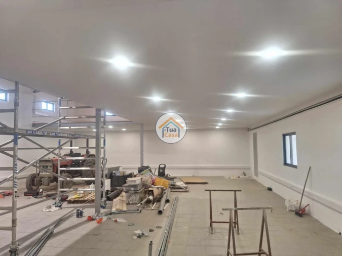 Armazém para Arrendamento em Faro (Sé e São Pedro) Foto 9