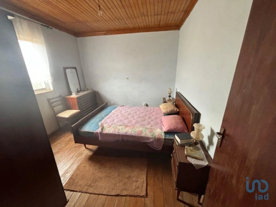 Moradia T3 para Venda em Penas Roias Foto 9