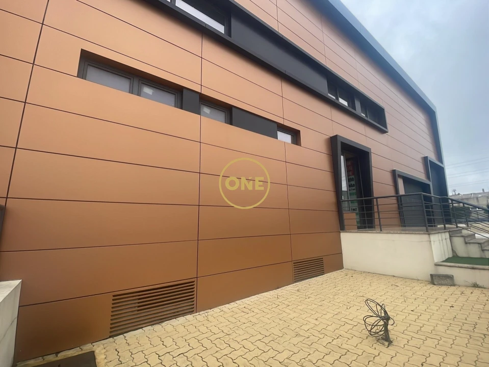 Armazém para Venda em Grijó e Sermonde Foto 4