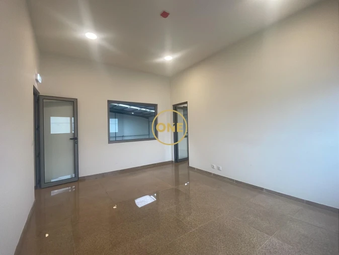 Armazém para Venda em Grijó e Sermonde Foto 16