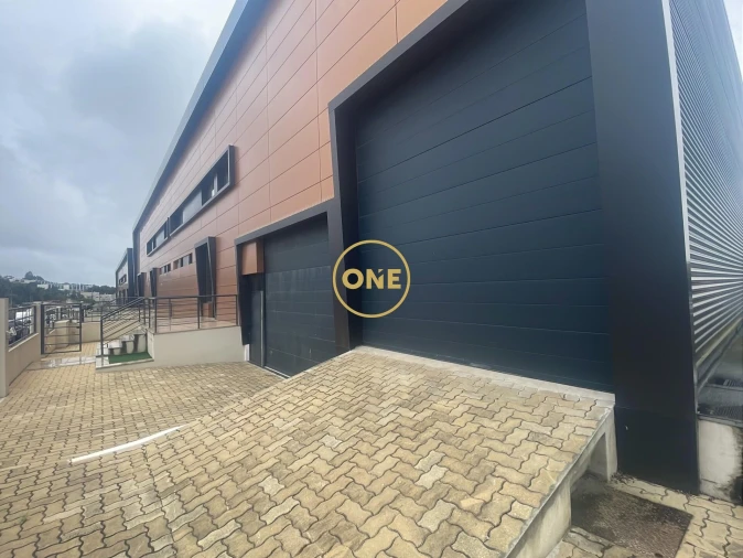 Armazém para Venda em Grijó e Sermonde Foto 2