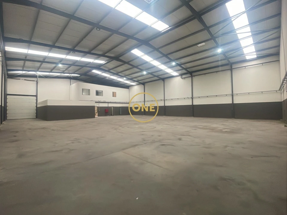 Armazém para Venda em Grijó e Sermonde Foto 9