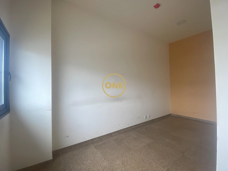 Armazém para Venda em Grijó e Sermonde Foto 22