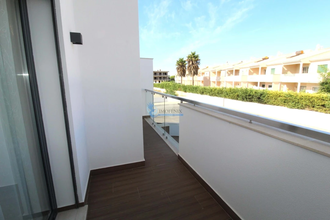 Moradia T4 para Venda em Ferreiras Foto 27