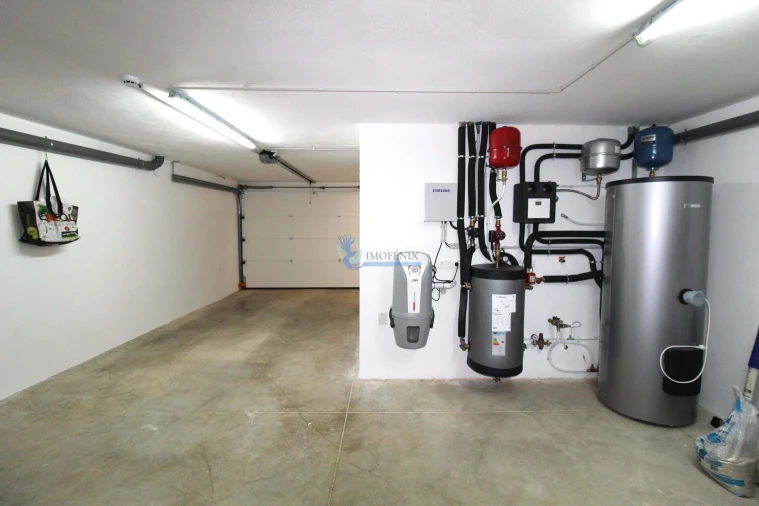 Moradia T4 para Venda em Ferreiras Foto 38