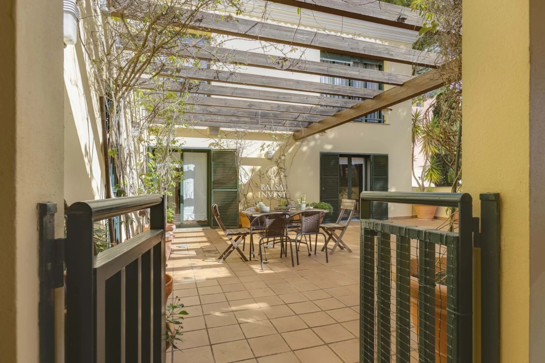 Apartamento T4 para Venda em Quarteira Foto 42