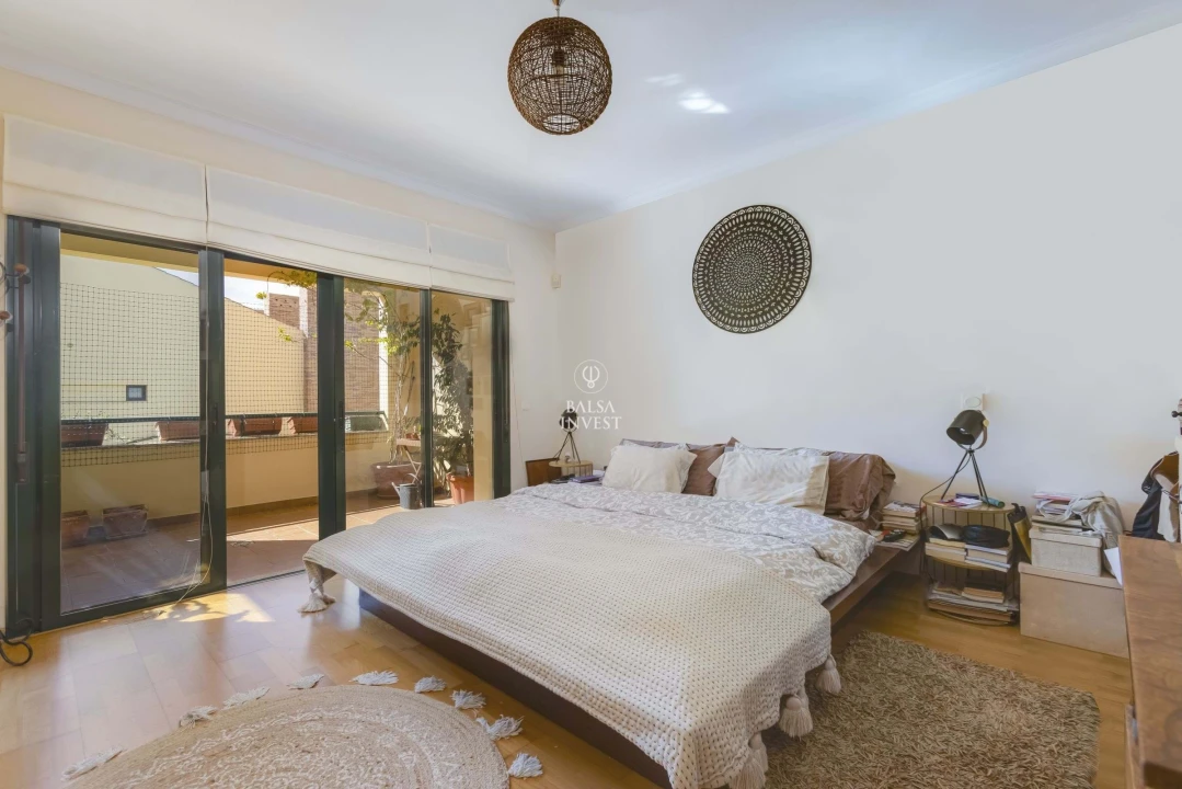 Apartamento T4 para Venda em Quarteira Foto 19