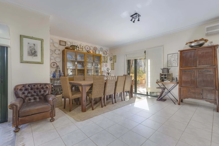 Apartamento T4 para Venda em Quarteira Foto 12