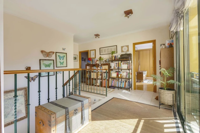 Apartamento T4 para Venda em Quarteira Foto 18