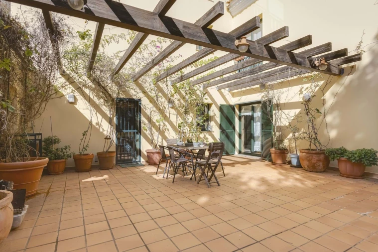 Apartamento T4 para Venda em Quarteira Foto 1