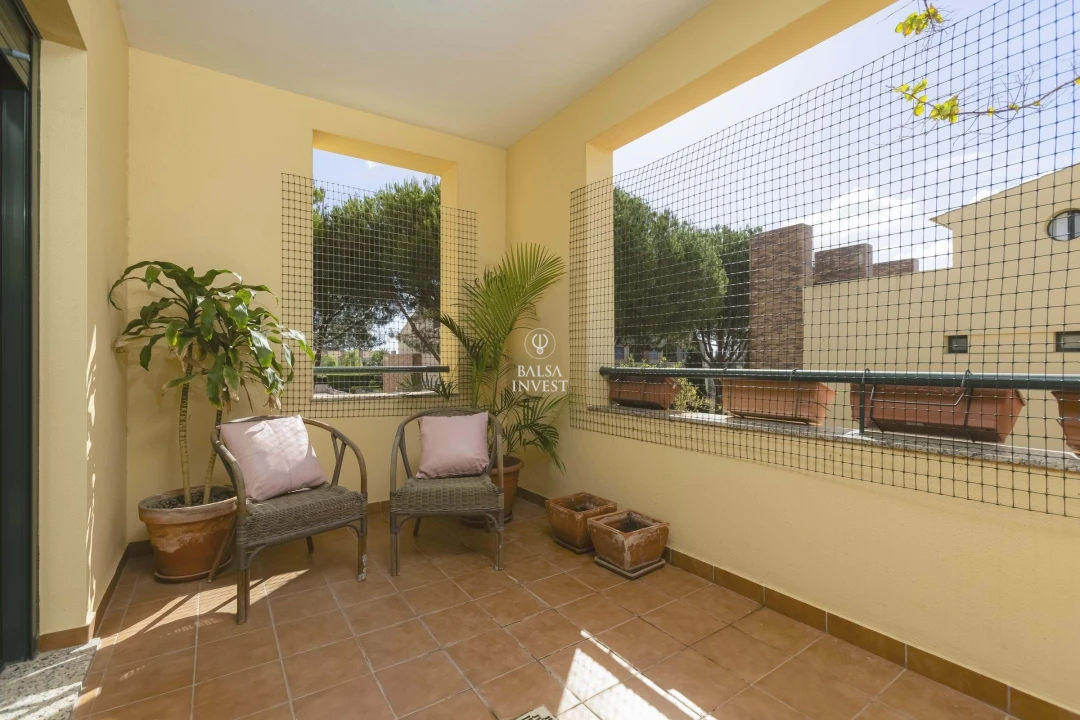 Apartamento T4 para Venda em Quarteira Foto 23