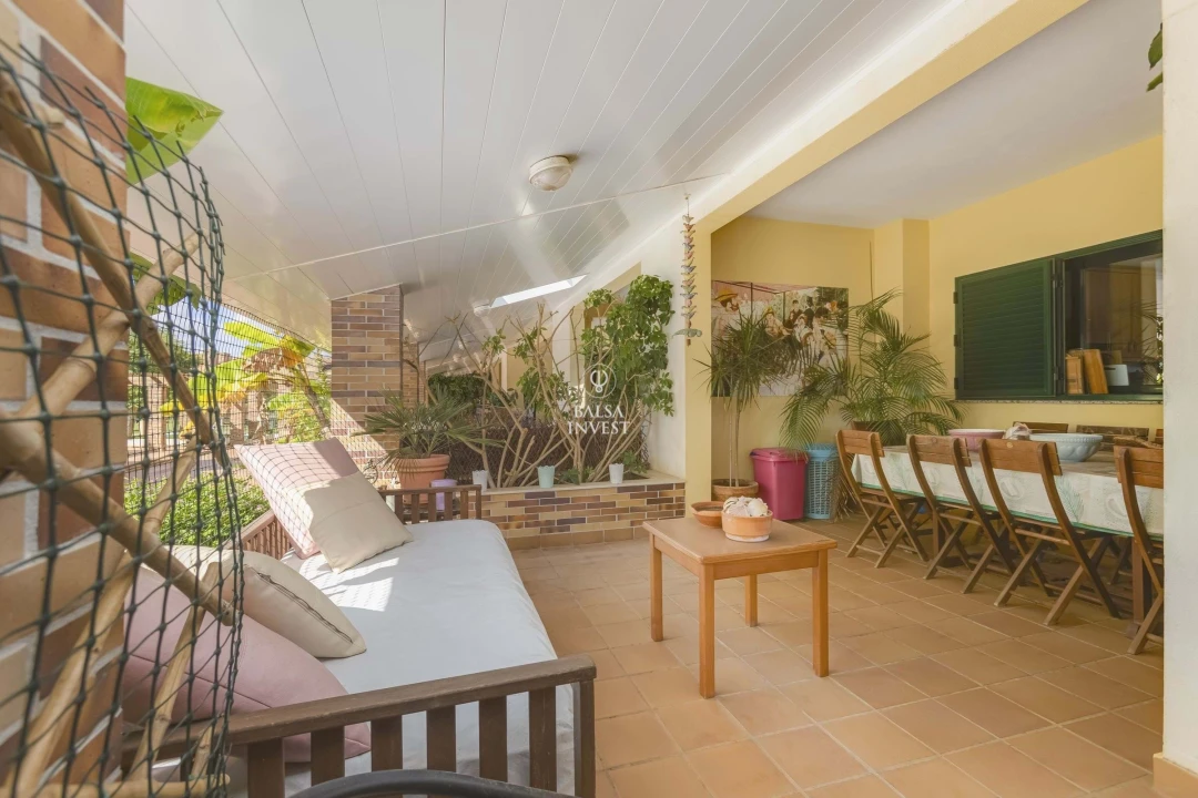 Apartamento T4 para Venda em Quarteira Foto 36