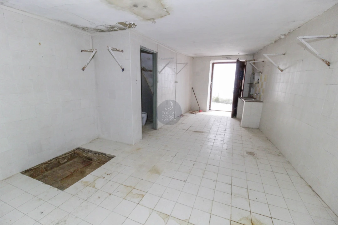 Prédio para Venda em Marvila, Ribeira Santarém, São Salvador, São Nicolau Foto 14